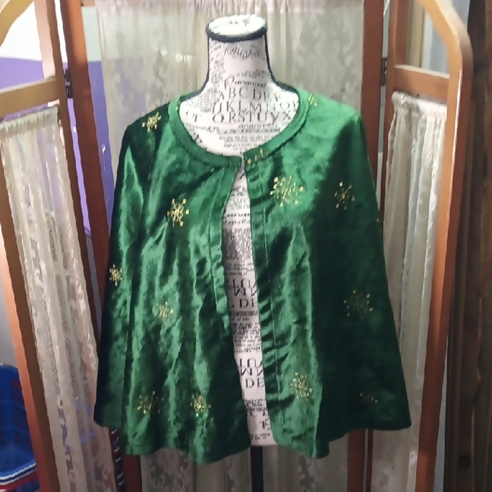 Emerald Green Dicken's  Winter Carnival Cape with Gold Snowflake Accents